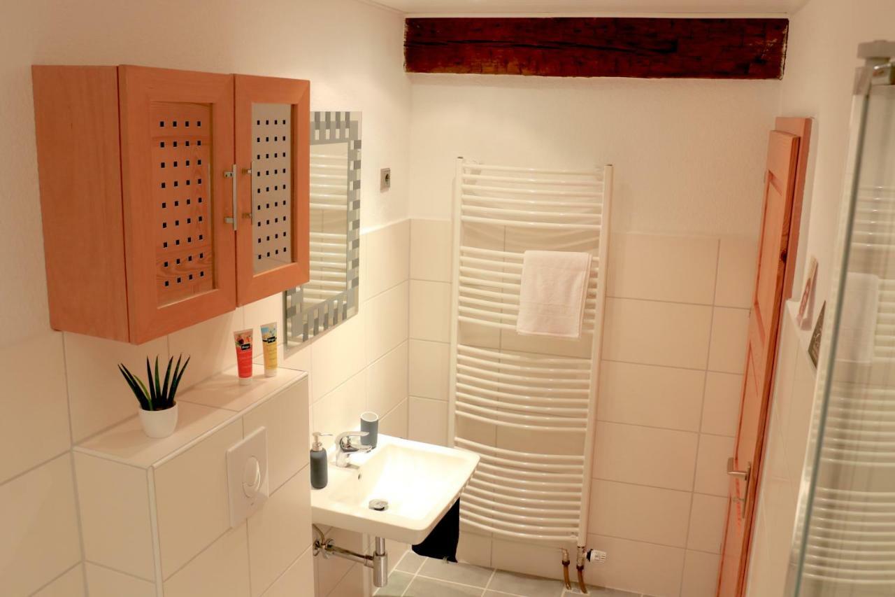 Alte Pfarre Gudensberg Apartment Luaran gambar